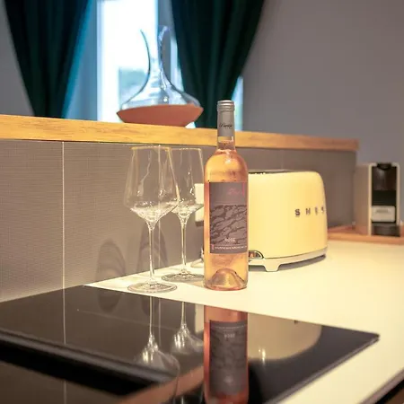 Good Vibrations In Center 80m2 For 2 Glavica Lägenhet