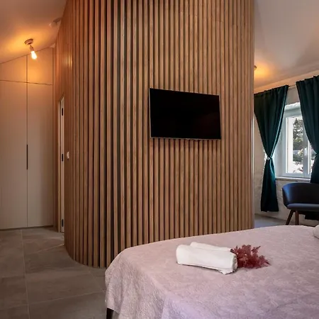 Good Vibrations In Center 80m2 For 2 Glavica Hvar Town