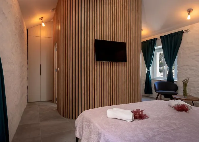 Good Vibrations In Center 80m2 For 2 Glavica Hvar Town